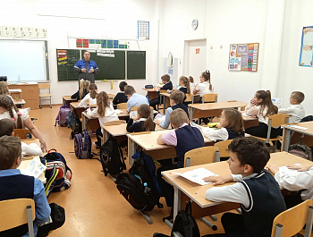 Волгоградские газовики рассказывают школьникам о правилах газовой безопасности